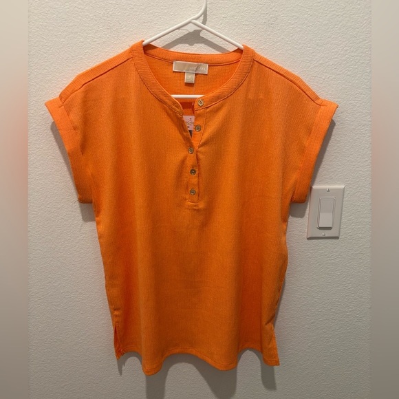 Michael Kors Tops - Michael Kors Orange Short Sleeve Top Size Medium